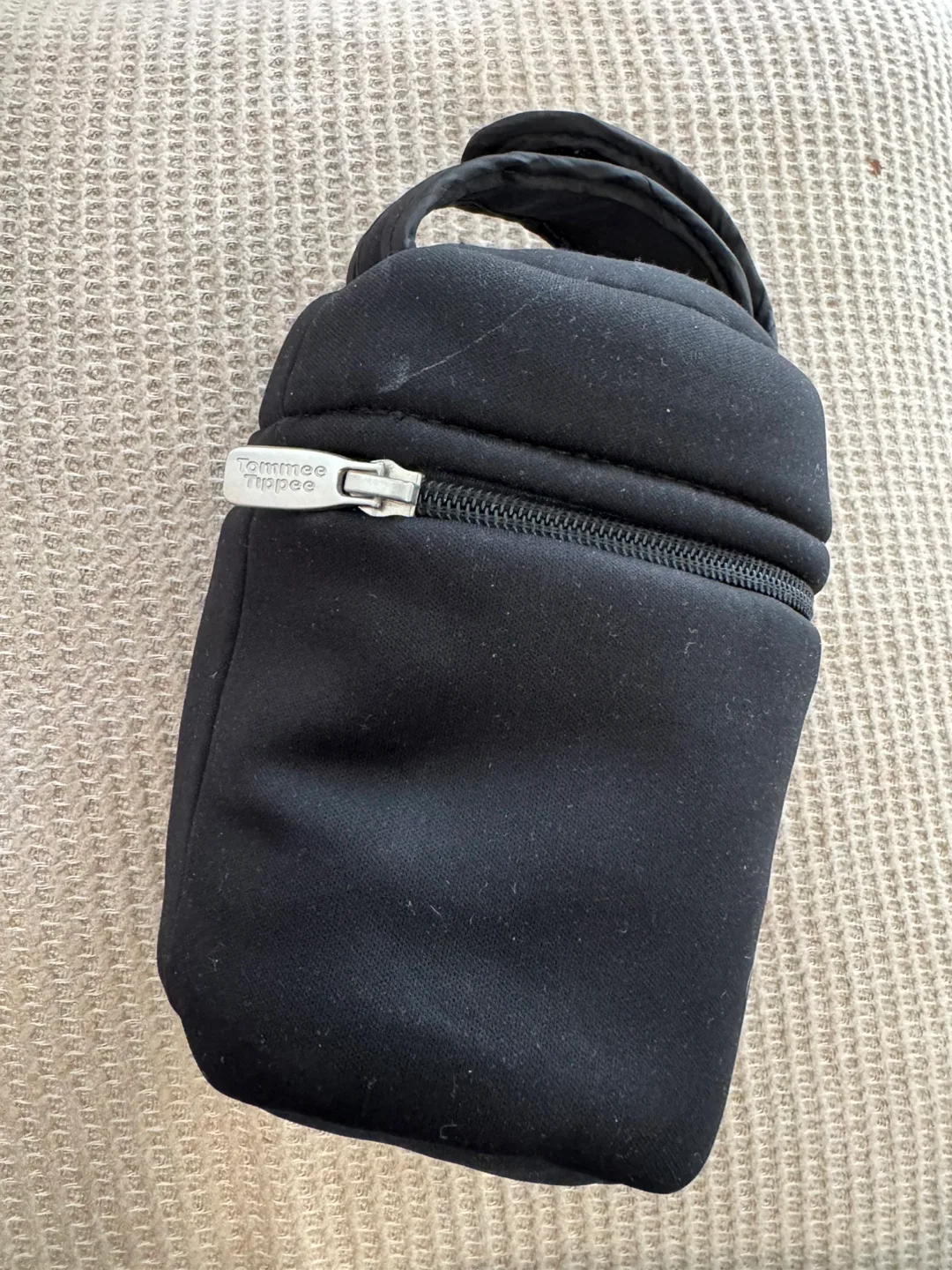 Tommee Tippee Insulated Bottle Bag image indicator(2)