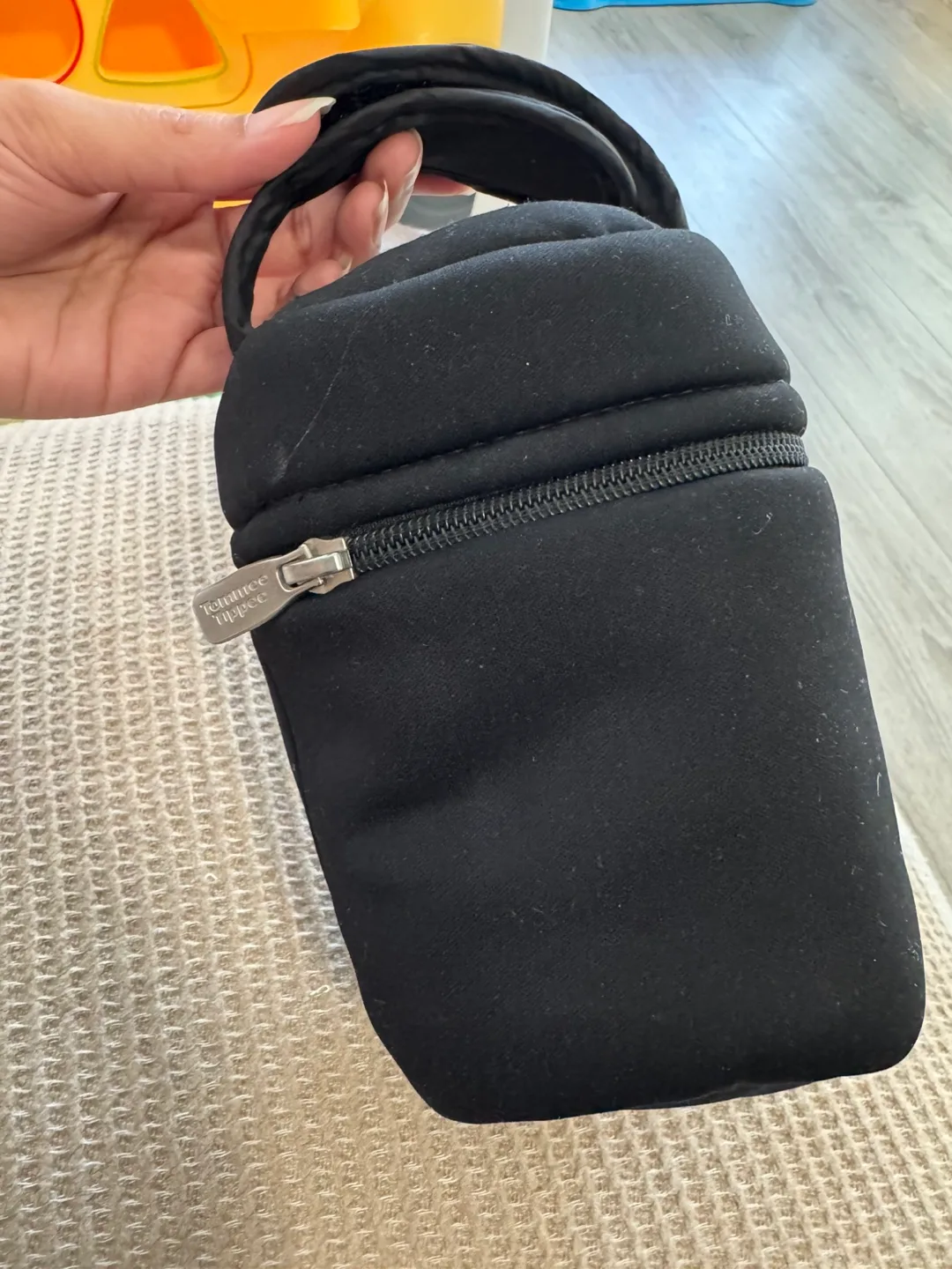 Tommee Tippee Insulated Bottle Bag image indicator(4)