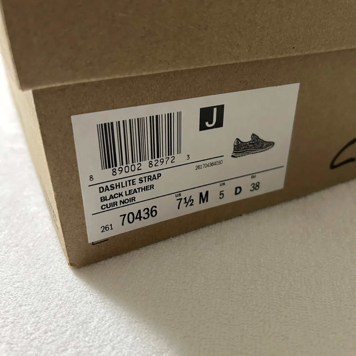 Women's Clarks Mi-X Black Slip-on Sneakers image indicator(7)