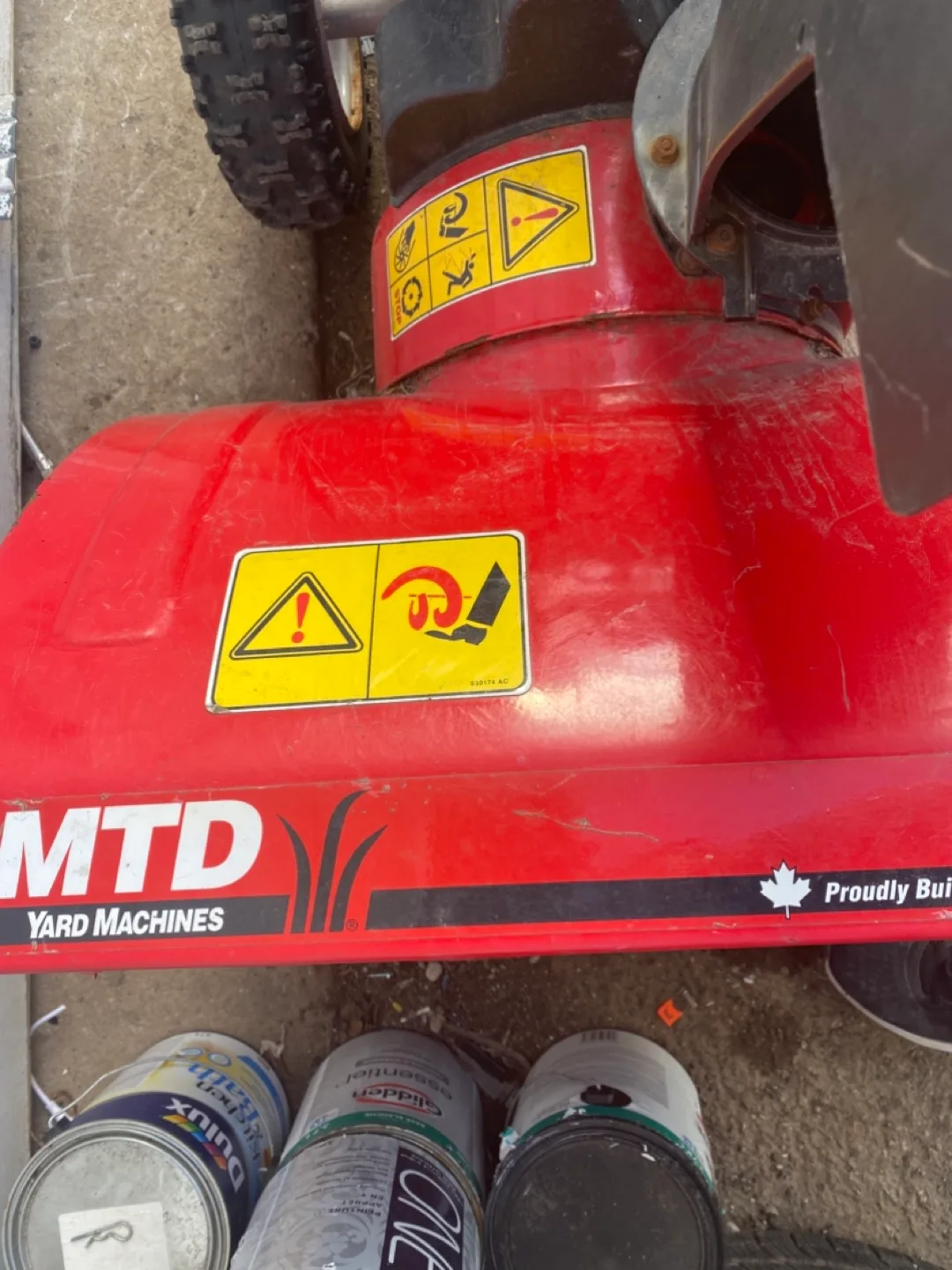 MTD Yard Machines 5HP 24" Snowblower image indicator(2)