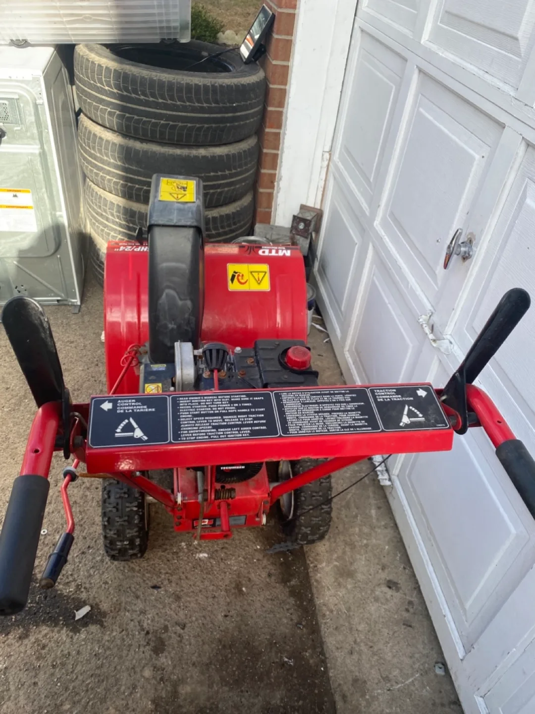 MTD Yard Machines 5HP 24" Snowblower image indicator(5)