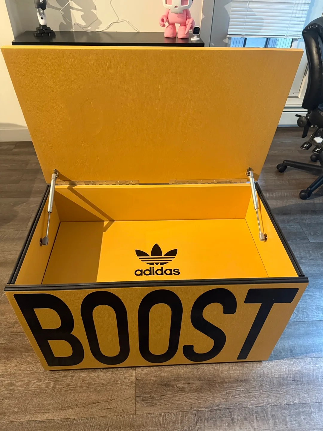 Giant Shoebox Storage / Sneaker Storage image indicator(4)