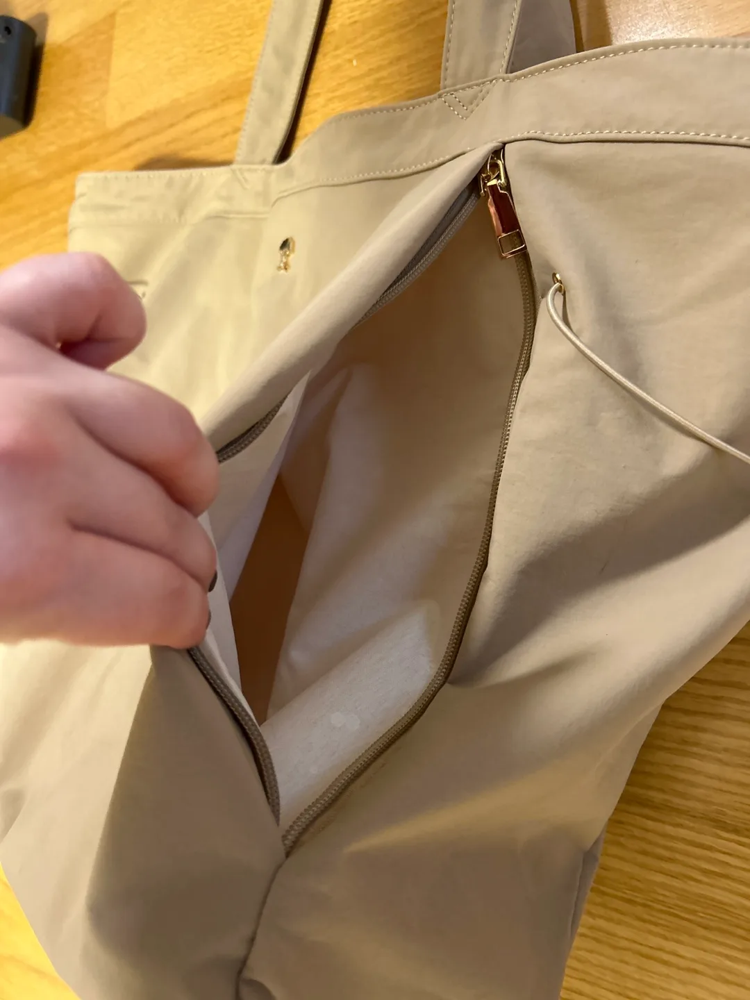 Tan Yoga Bag with Mat Holder image indicator(2)