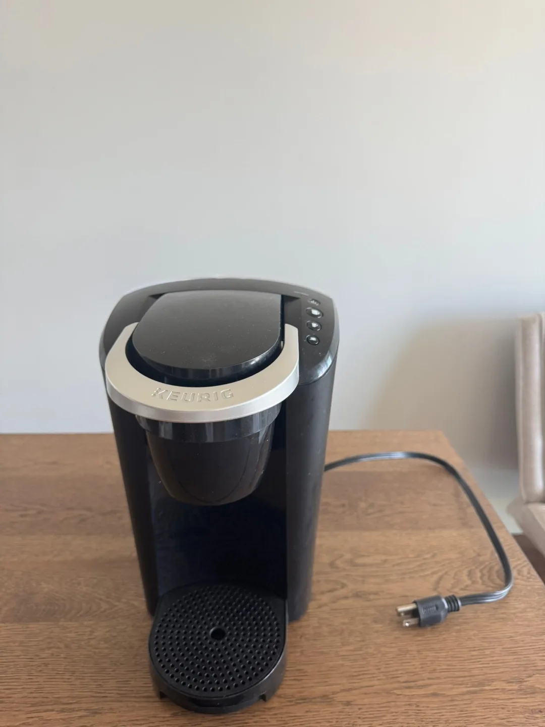 Keurig K10 Mini Plus Single Serve K-Cup Coffee Maker image indicator(2)