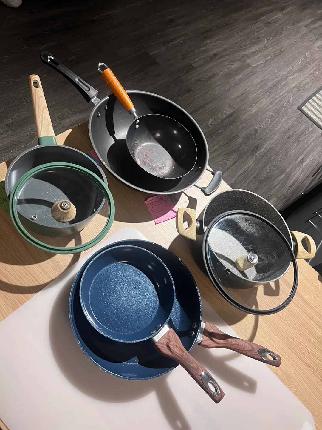 Pots and pans thumbnail
