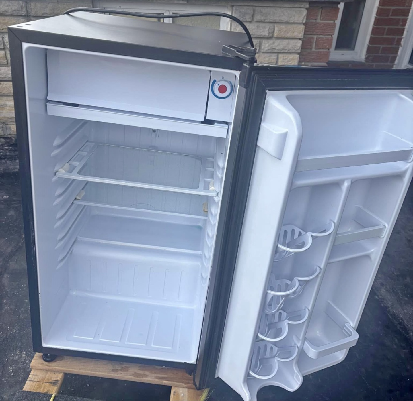 Mini Fridge - Compact Refrigerator