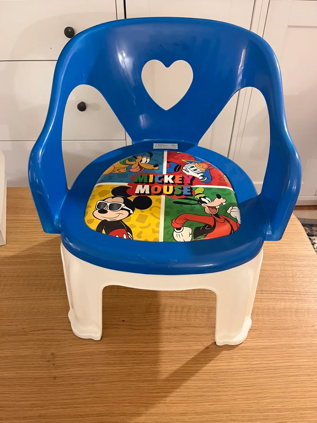 Mickey Mouse Children's Chair image indicator(3)