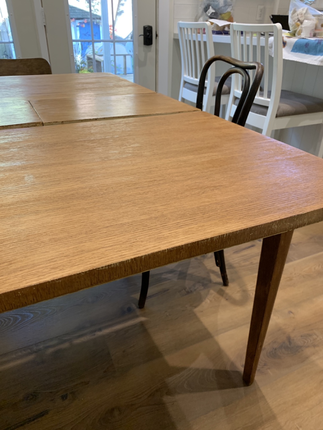 Extendable Dining Table