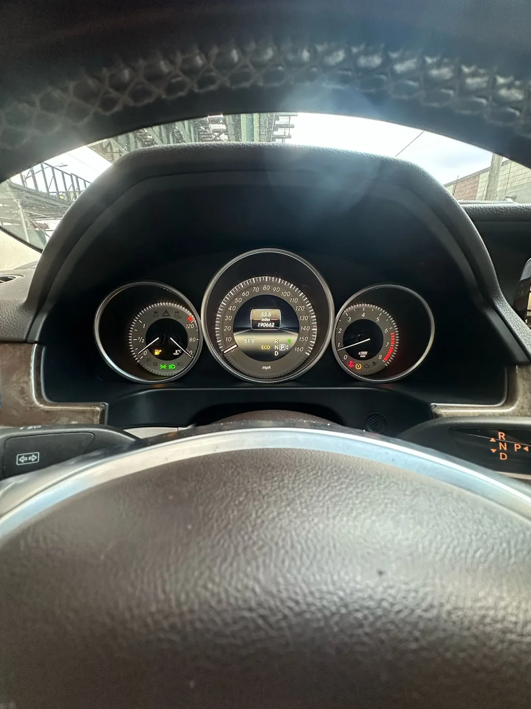 2014 Mercedes-Benz E350 image indicator(8)