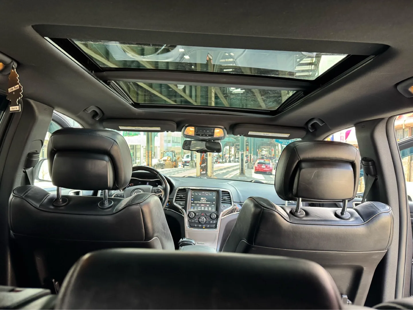 2014  Jeep Grand Cherokee 4x4 image indicator(10)