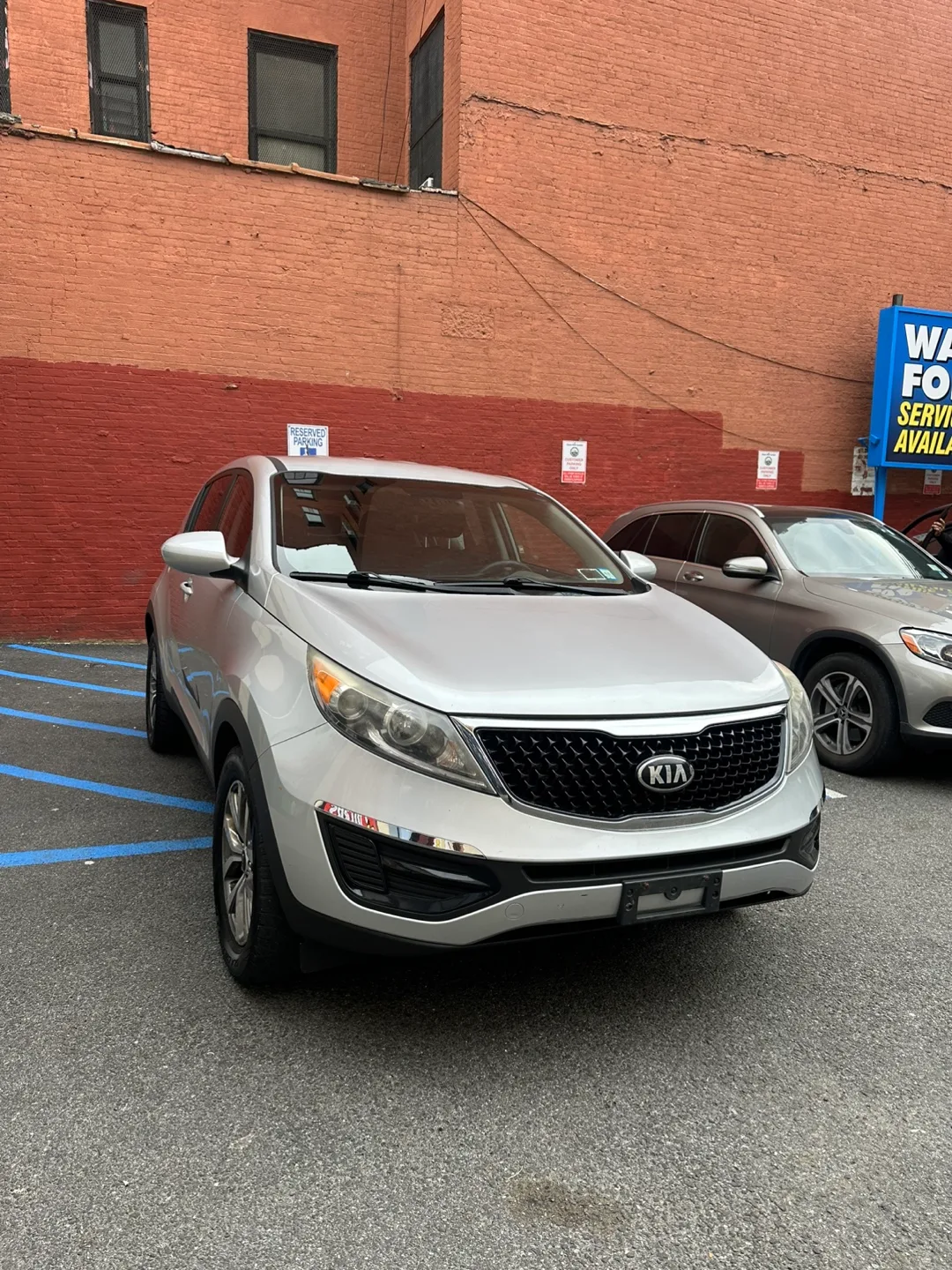 2014 Kia Sportage SUV image indicator(2)