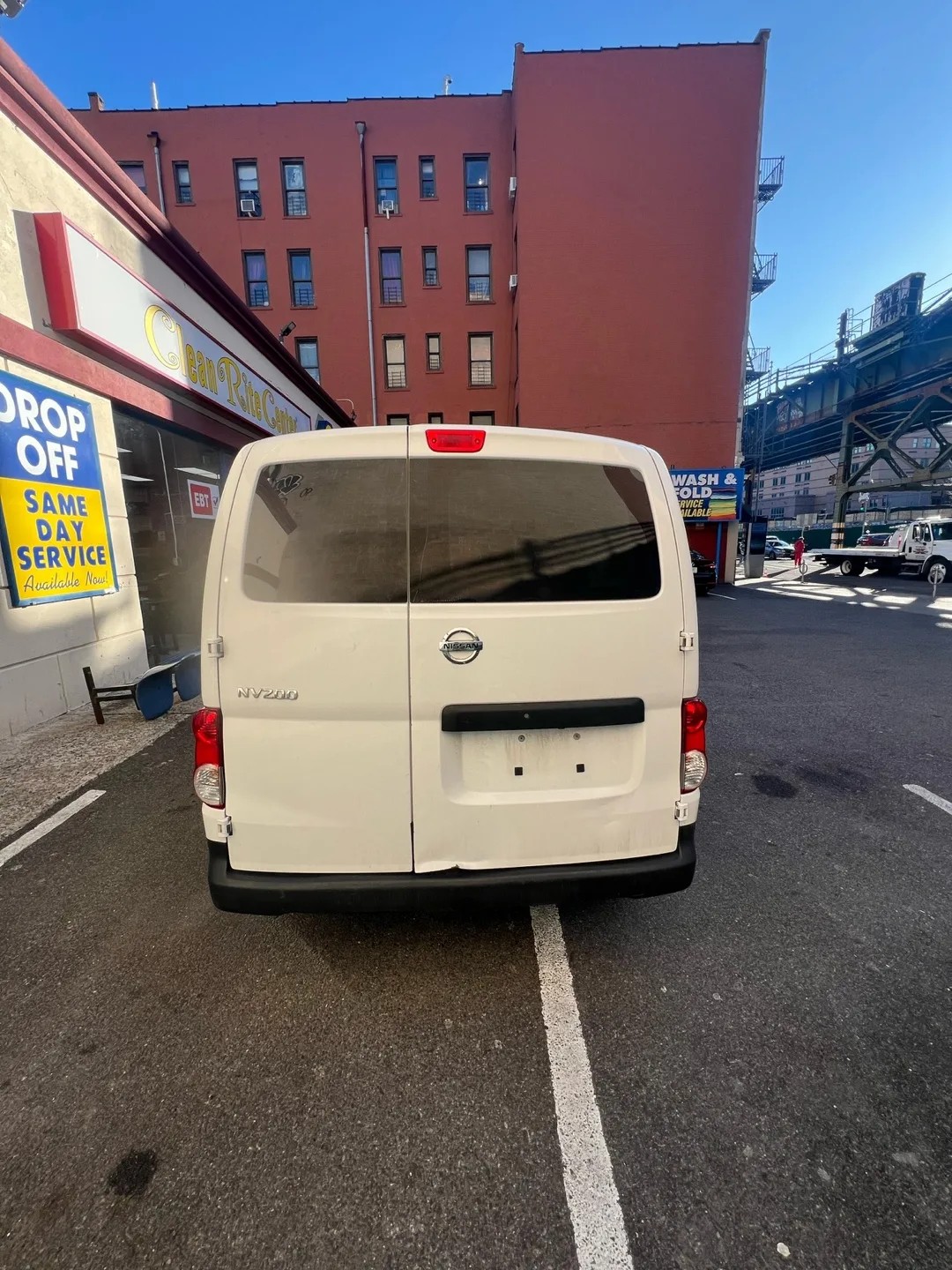 Nissan NV200 Cargo Van image indicator(5)