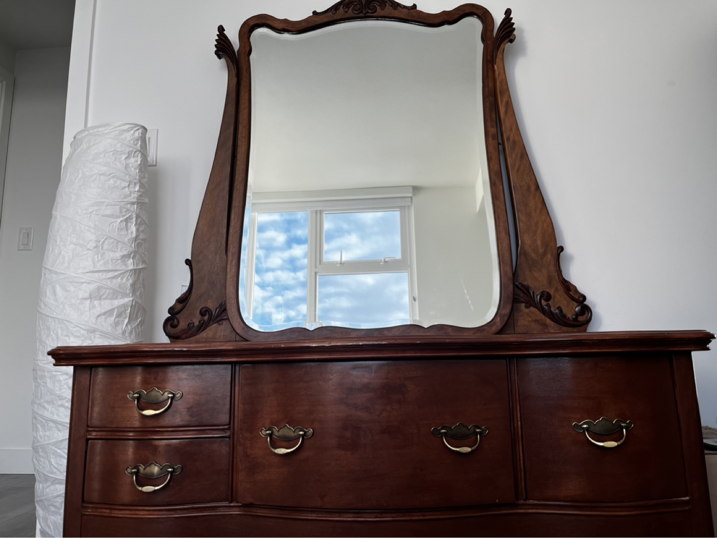 Antique Vanity with Mirror - photo 2