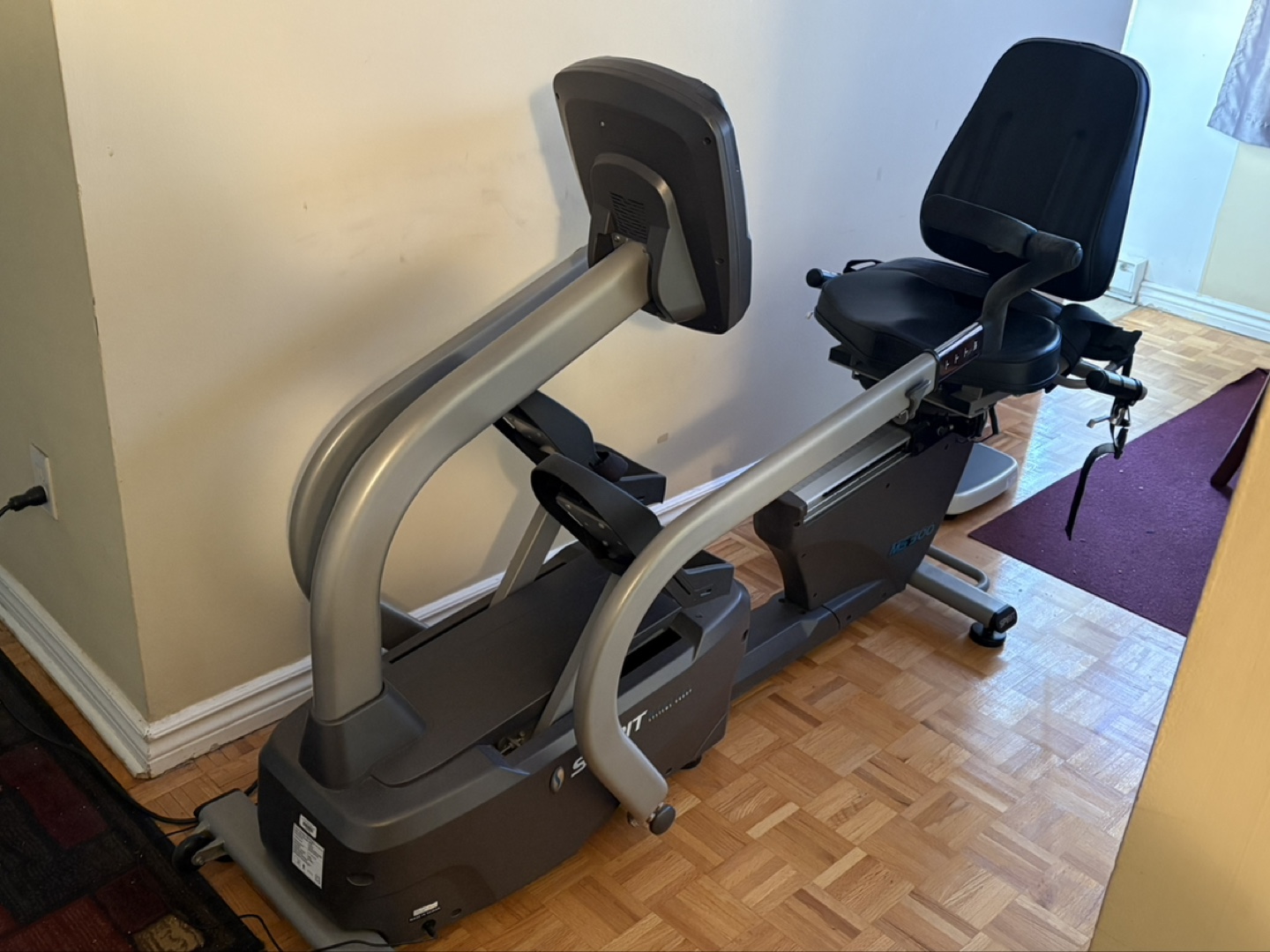 Spirit Fitness XR7 Recumbent Cross Trainer Elliptical