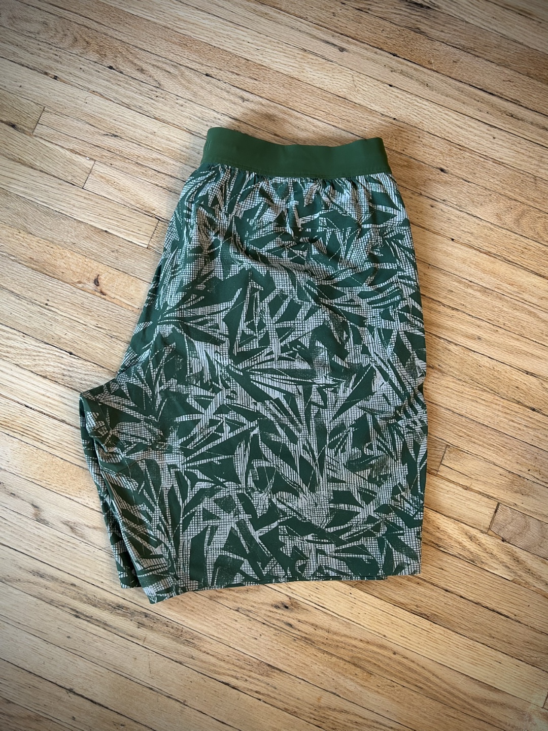 Lululemon Vent Tech Shorts - XXL - Green - photo 3