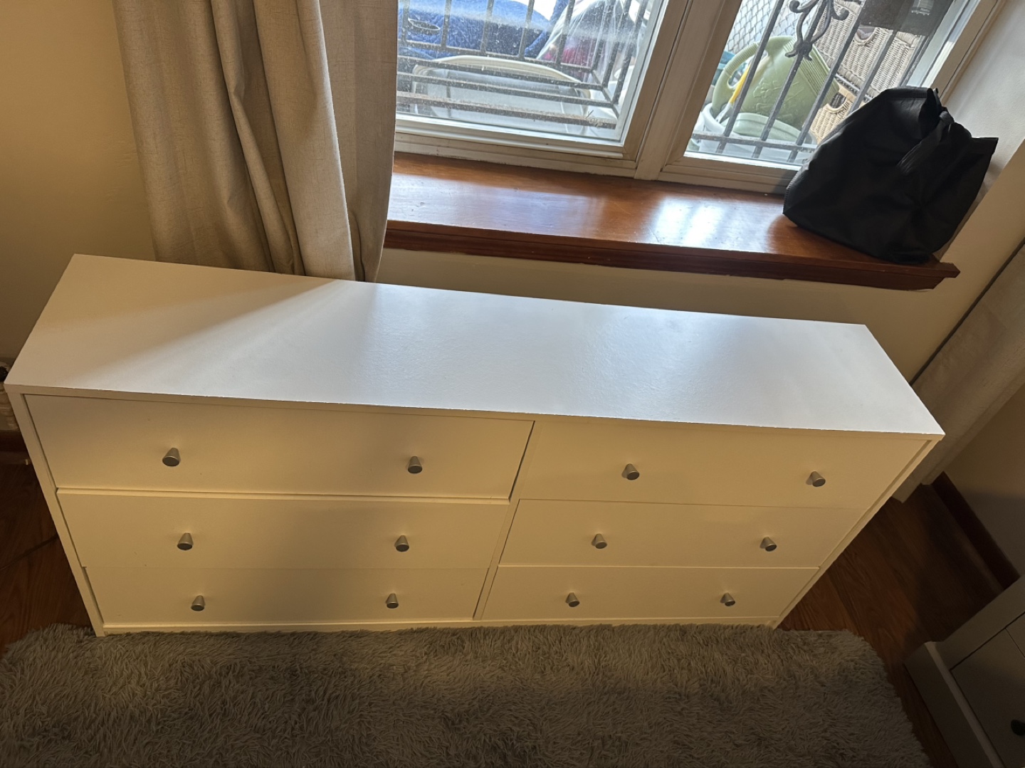 White 6-Drawer Dresser