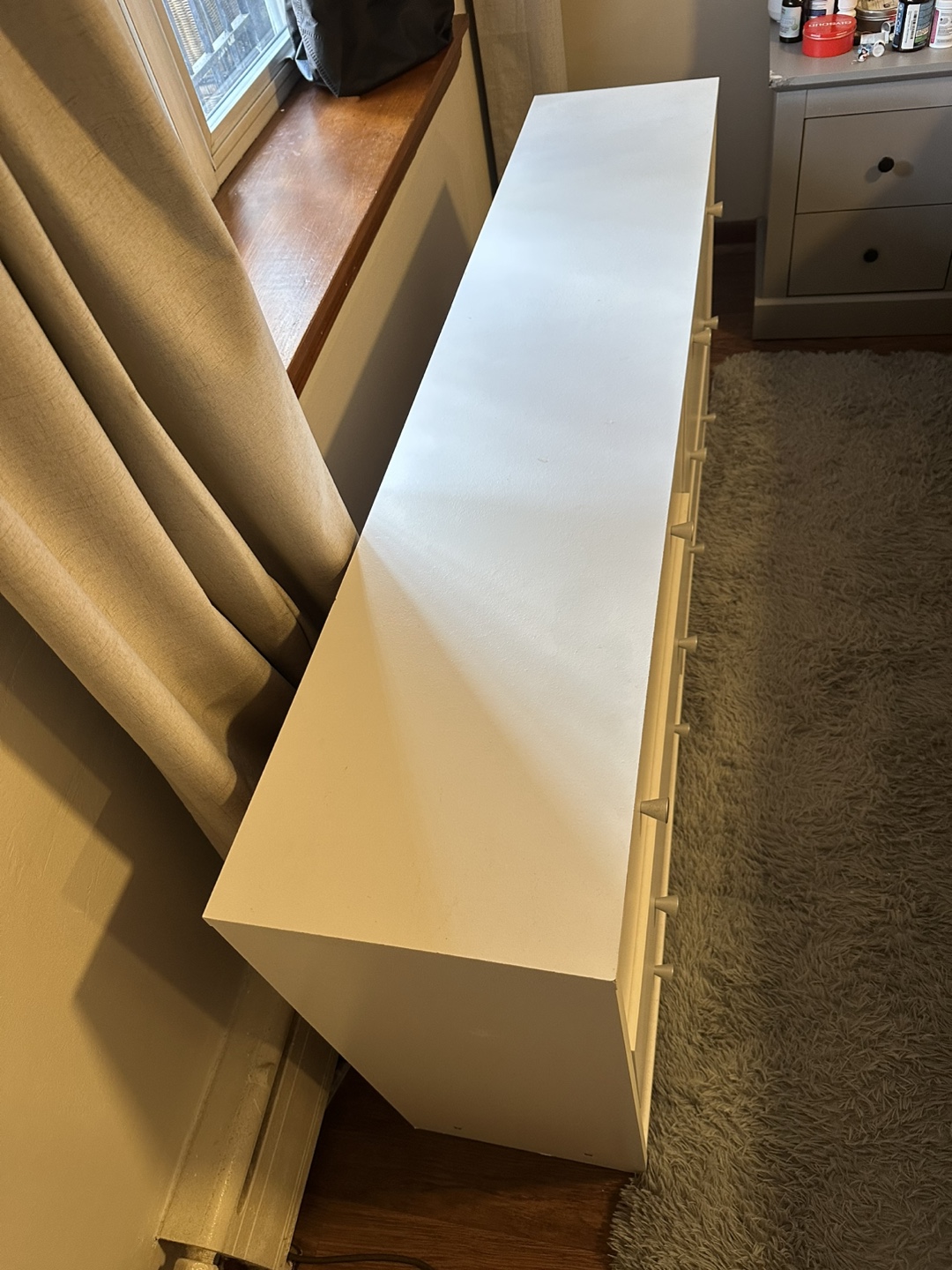 White 6-Drawer Dresser - photo 2