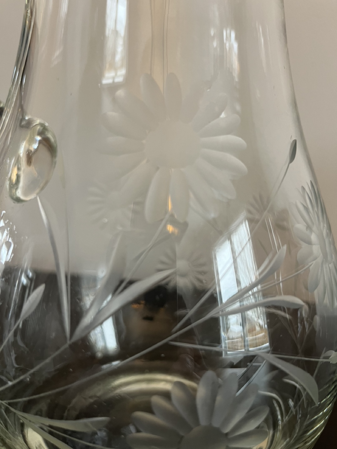 Vintage Glass Pitcher with Daisy Etched Design - photo 3