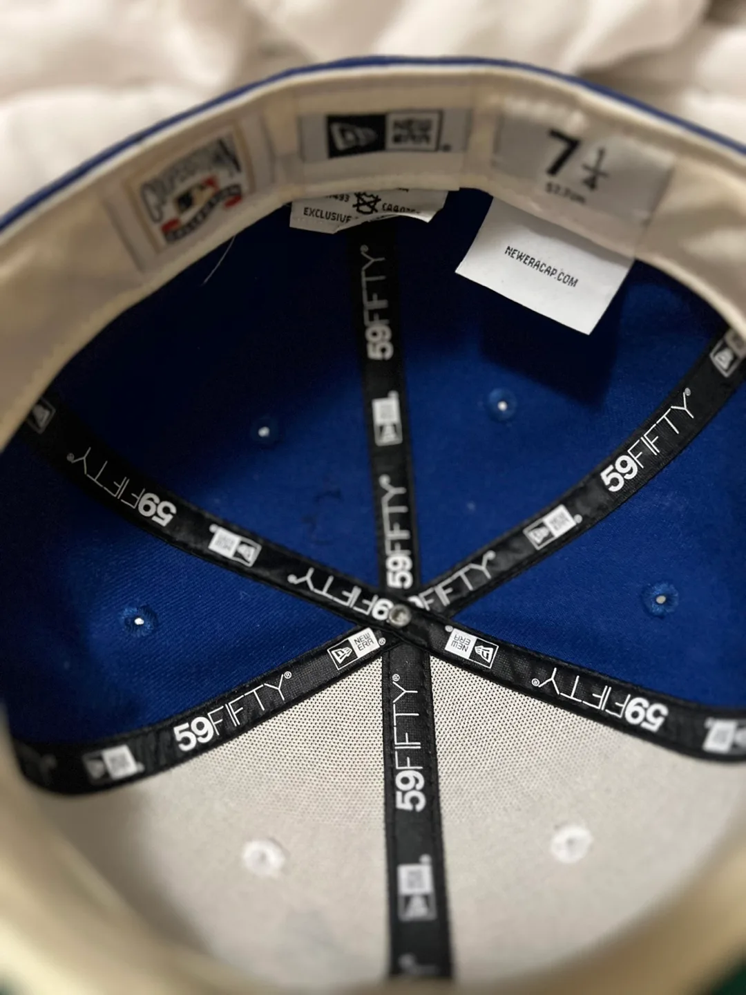 Toronto Blue Jays 59Fifty Fitted Hat - Size 7 1/4 image indicator(3)