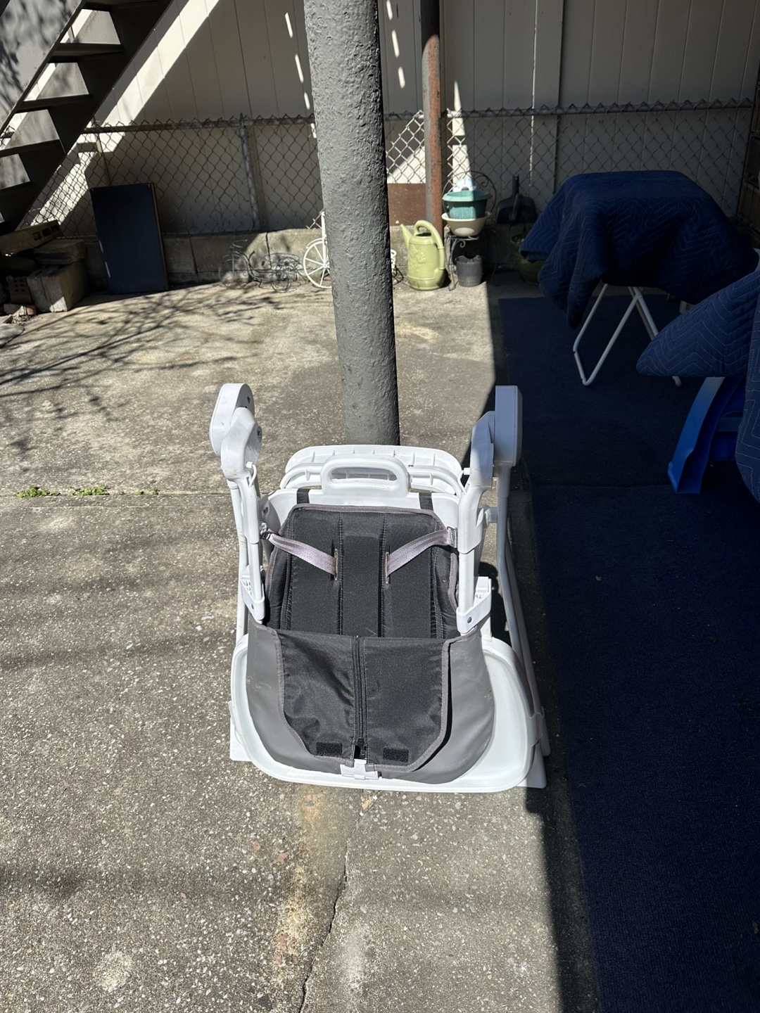 Joovy Highchair - Gray/White - photo 4