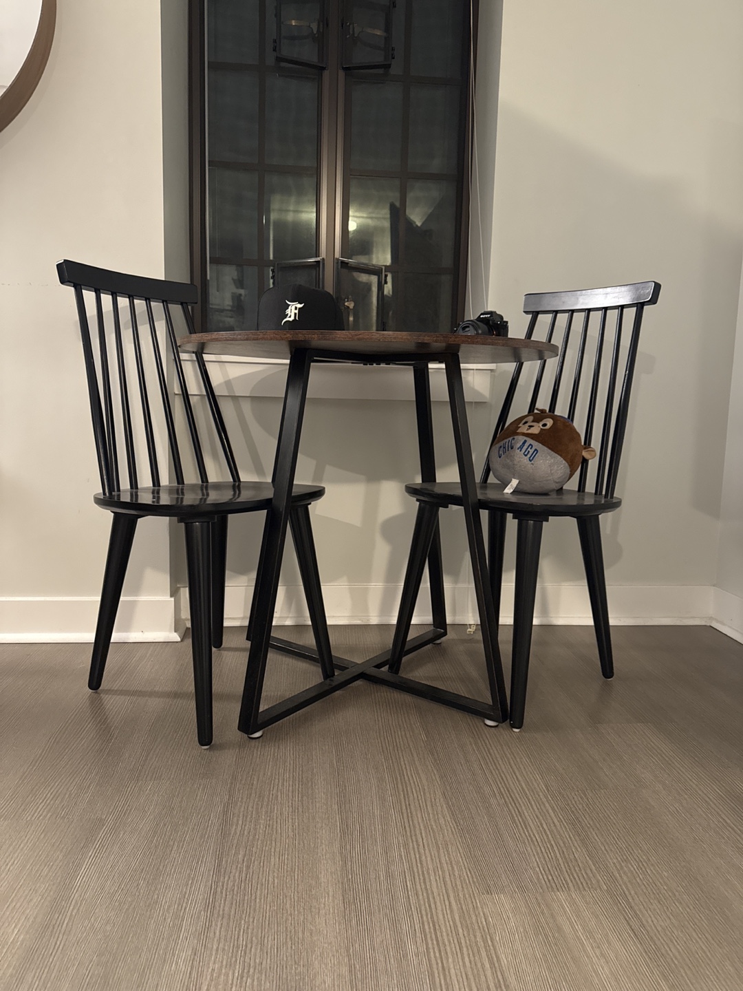 Round Wooden Dining Table with Two Chairs - photo 2