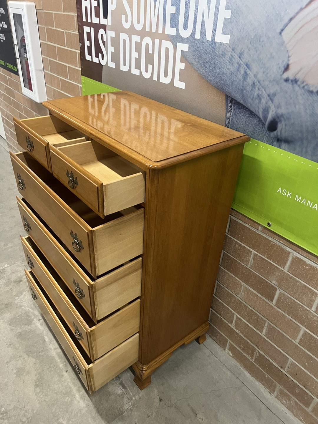 Kling Tallboy Dresser rolls on casters - photo 4