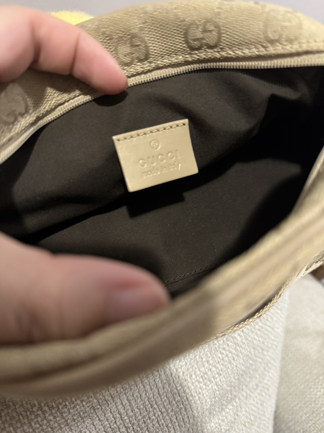 Vintage Gucci Beige GG Monogram Shoulder Bag - photo 3