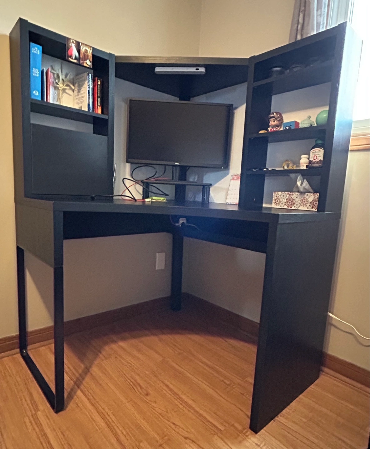 IKEA Micke Corner Desk – Black-Brown | Karrot, image size:1185x1440