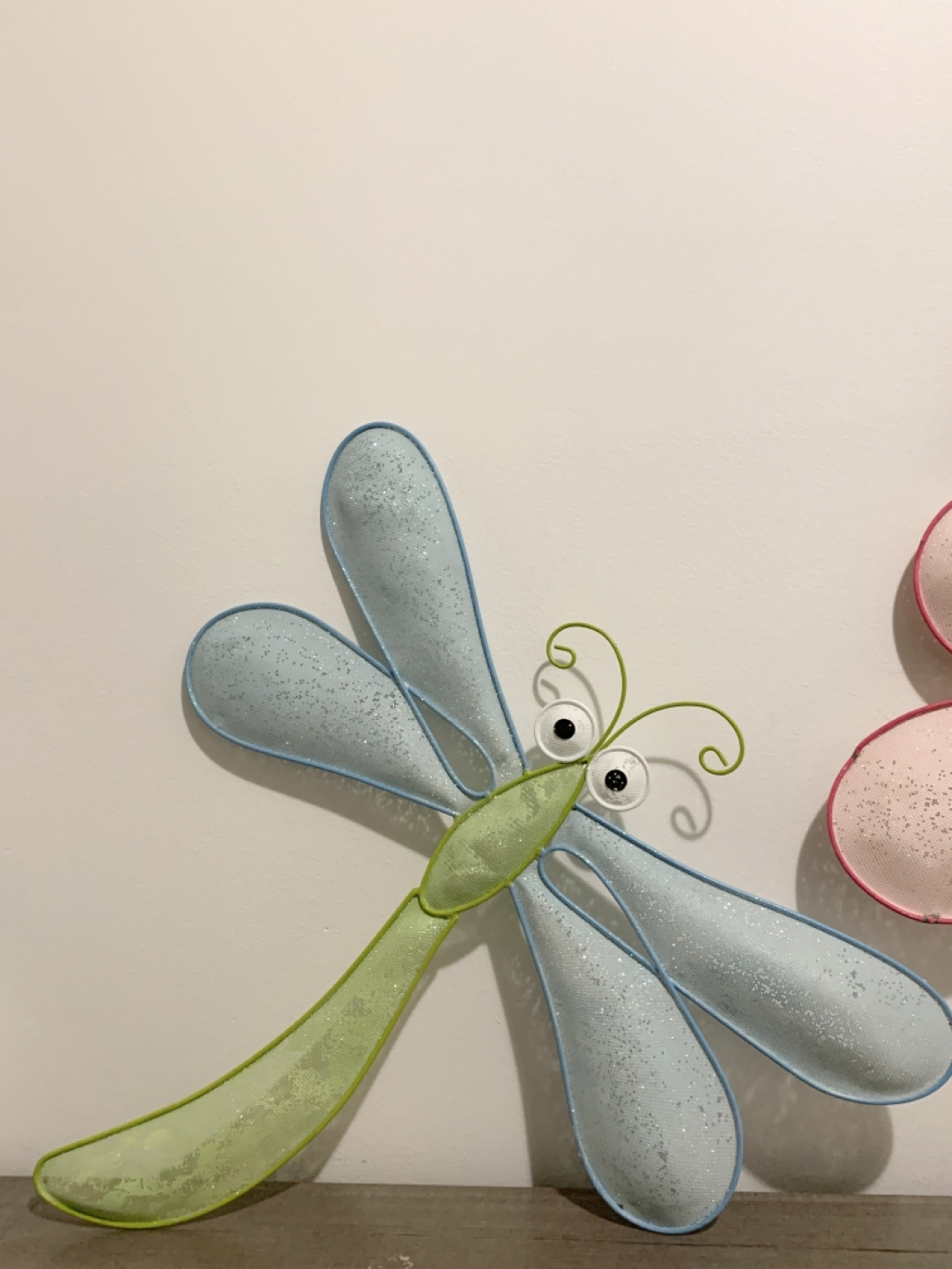 Adorable Glitter Butterfly and Dragonfly Wall Decor Set - photo 2