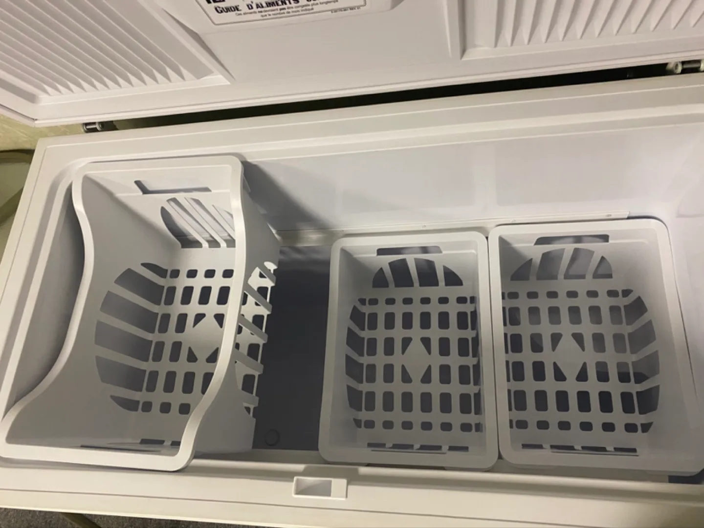 White Chest Freezer image indicator(6)