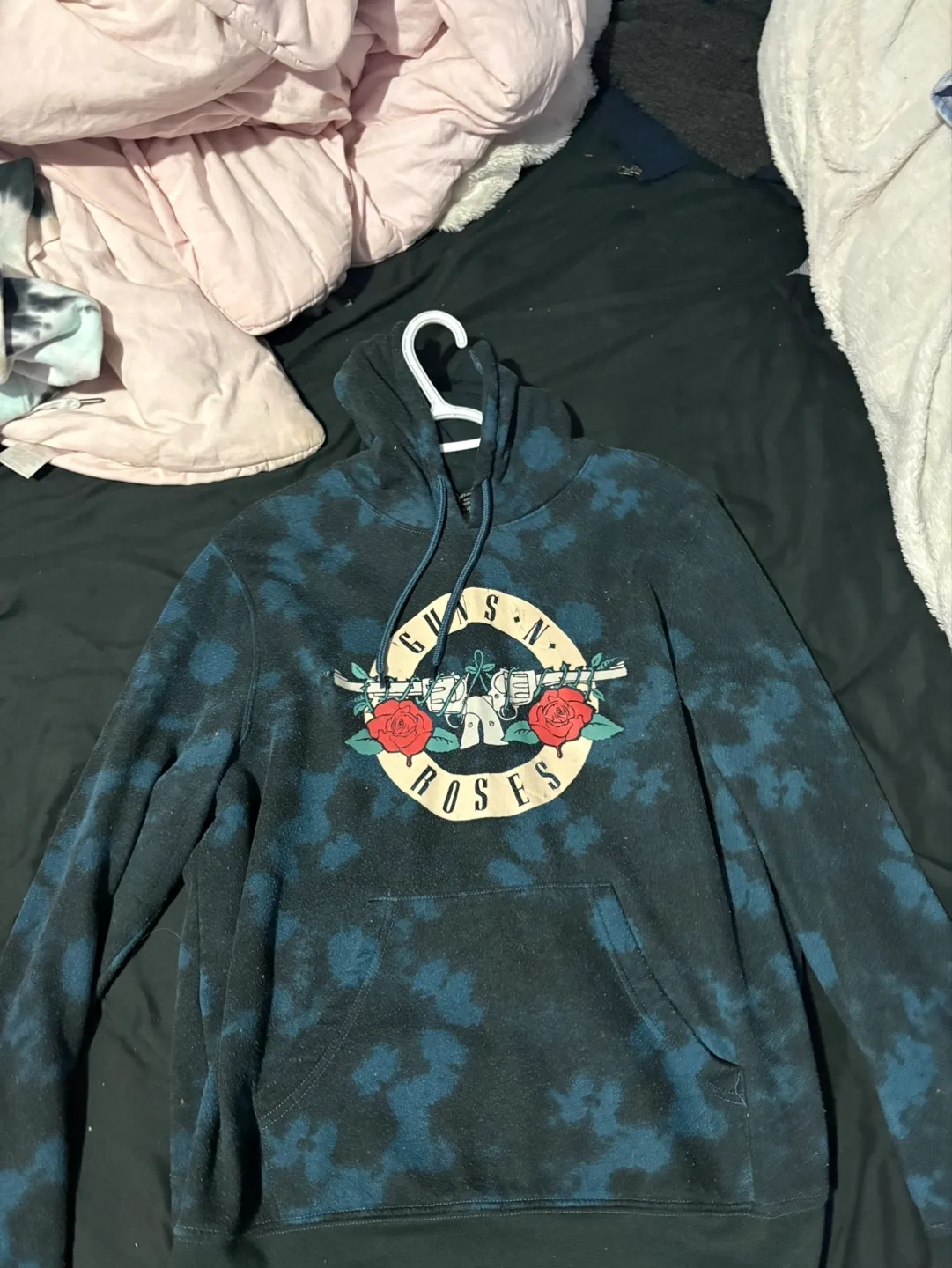 Rolling Stones & Guns N' Roses Tie-Dye Hoodies (Bundle) image indicator(2)