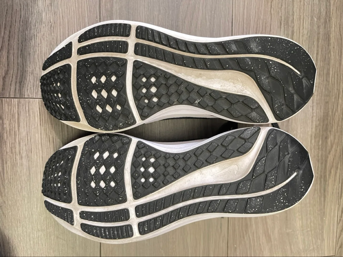 Nike Women's Air Zoom Pegasus 41 Running Shoes Size 8 image indicator(5)