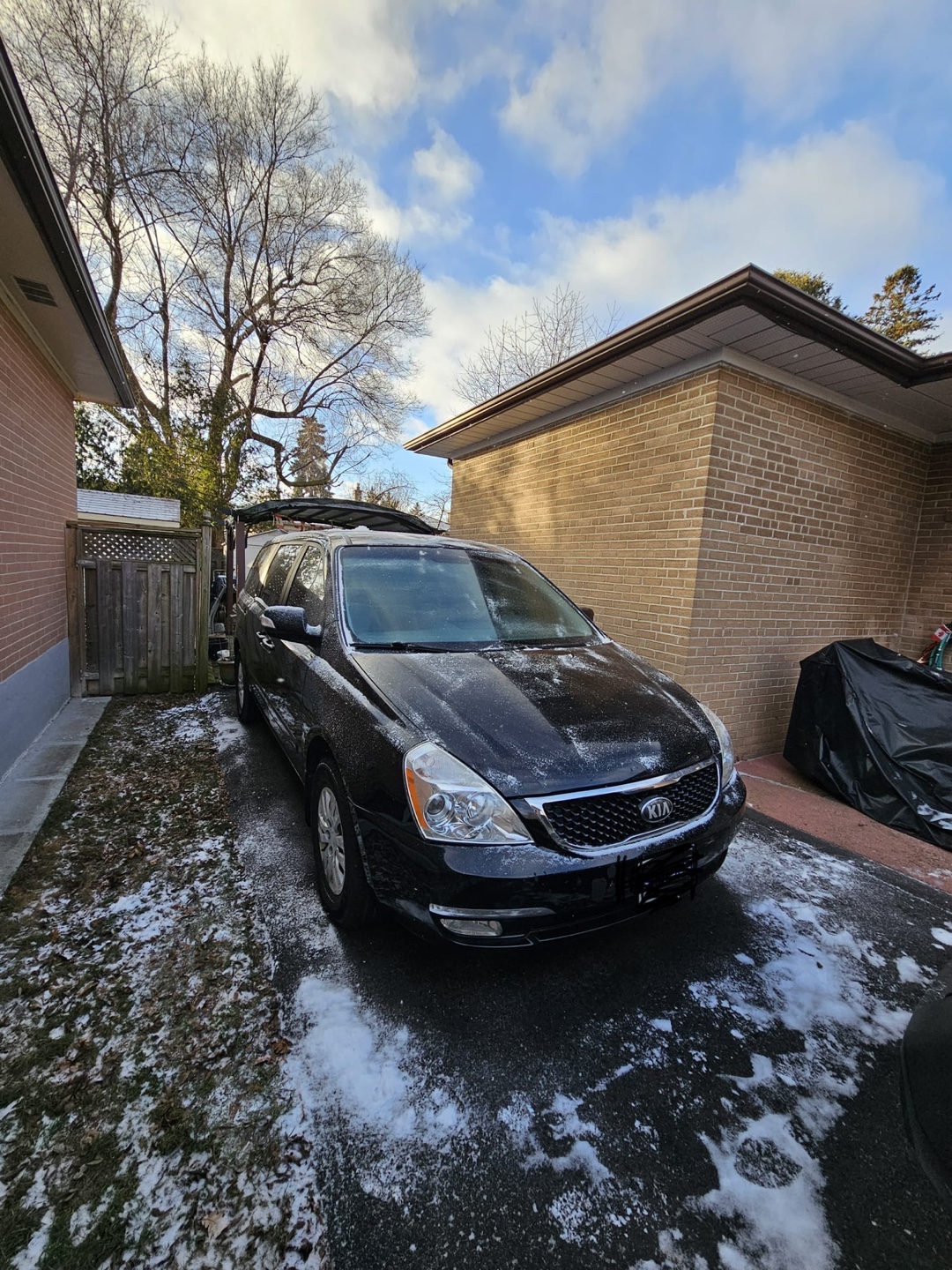 2014 Kia Sedona Minivan