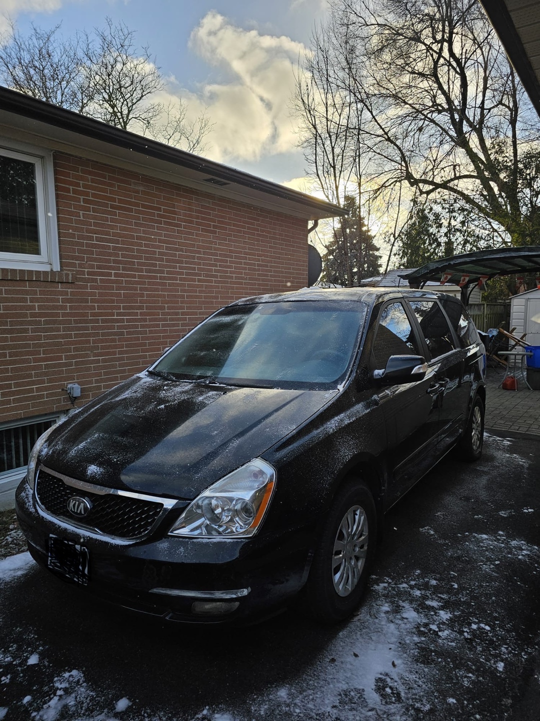 2014 Kia Sedona Minivan - photo 3