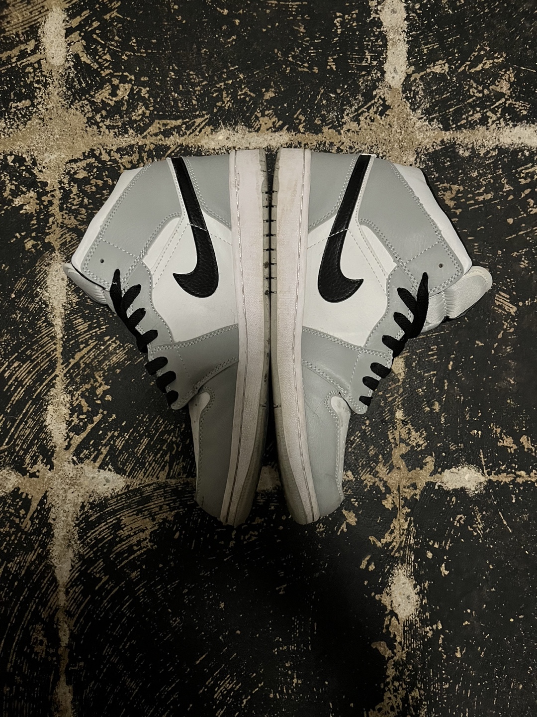 Jordan 1 Mid Light Smoke Grey (UA) - photo 2
