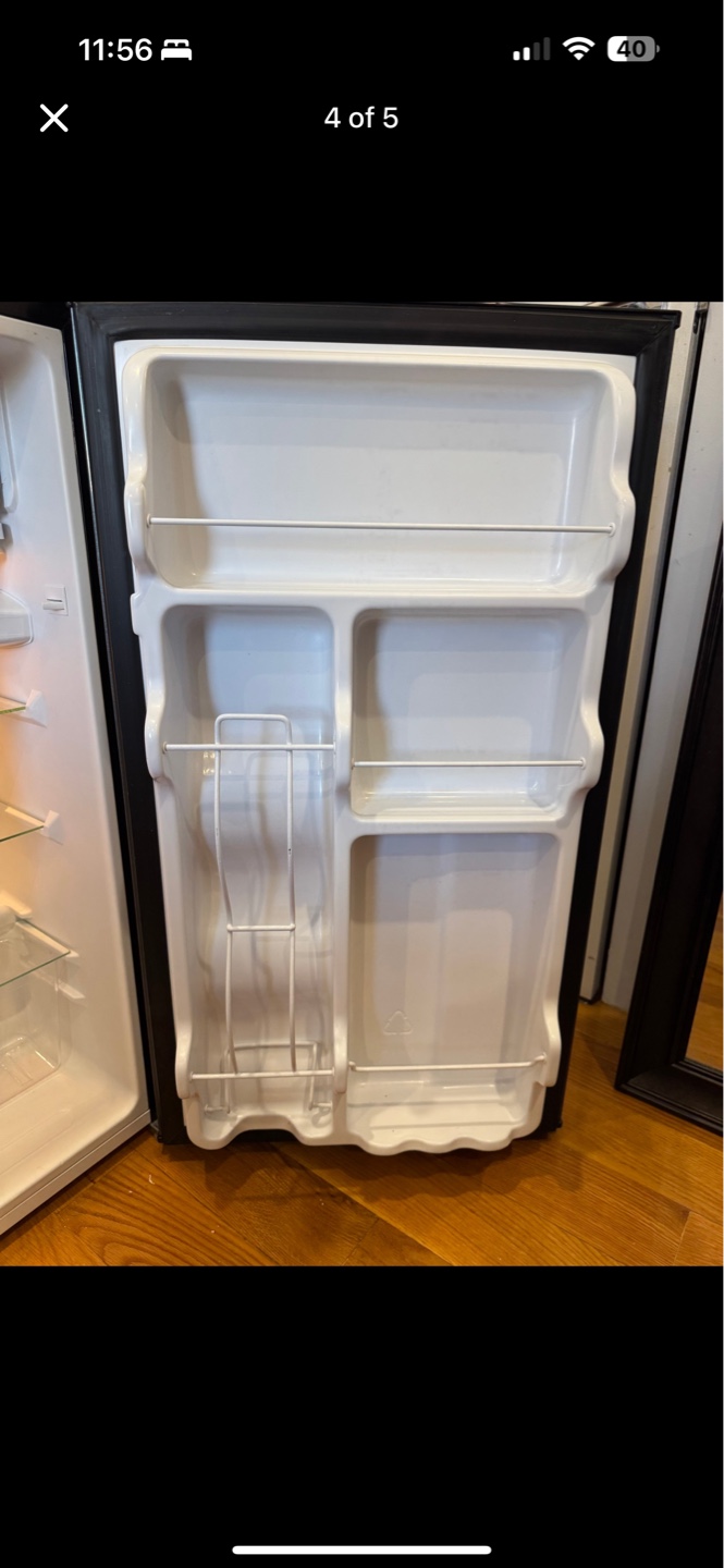 Midea Mini Refrigerator - Compact and Convenient - photo 4