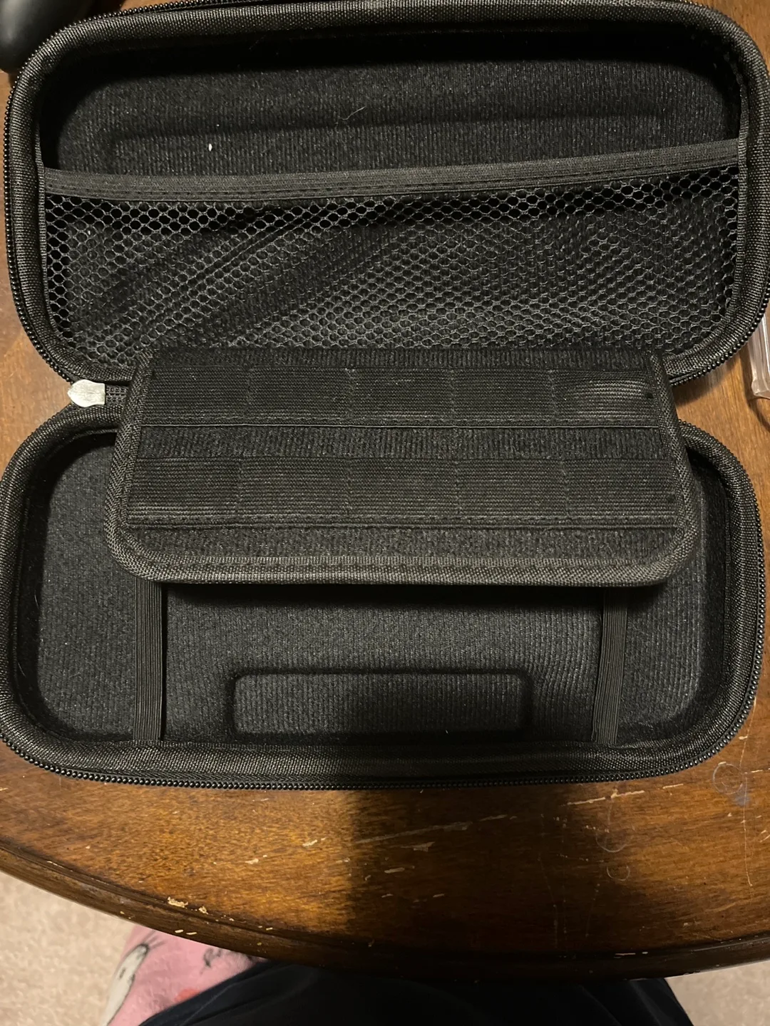 Nintendo Switch Bundle - Breath of the Wild, Case & Accessories image indicator(3)