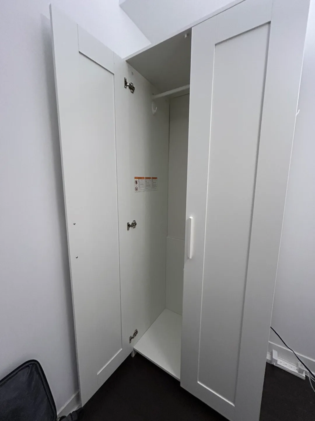 IKEA BRIMNES White Wardrobe Closet image indicator(3)