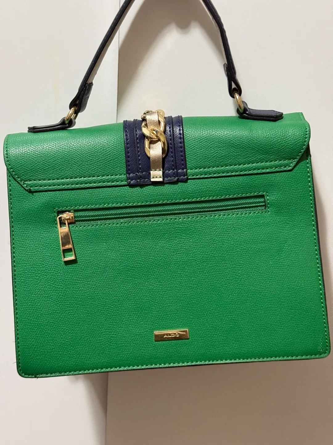 Preloved ALDO Green Handbag image indicator(2)