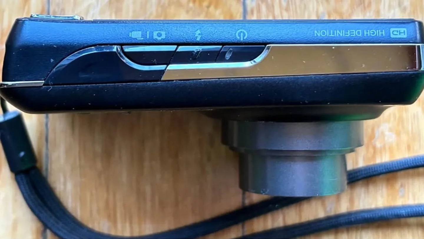 Vintage Kodak EasyShare M575 14MP Digital Camera, Tested & Works image indicator(8)