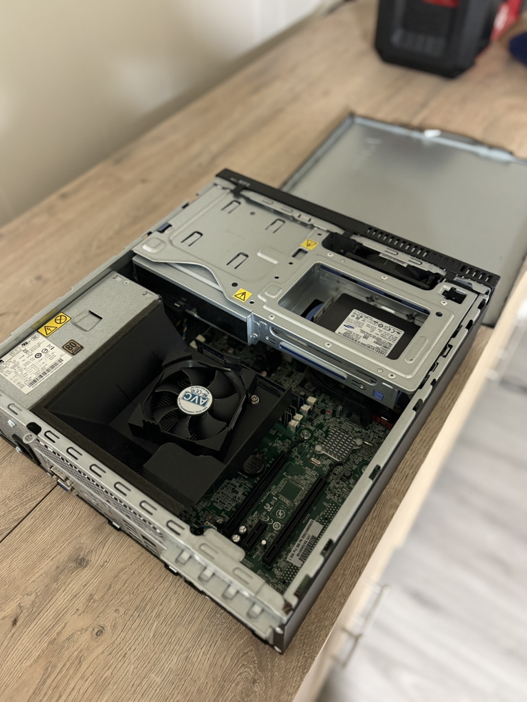Lenovo ThinkCentre Desktop Computer Tower - photo 3