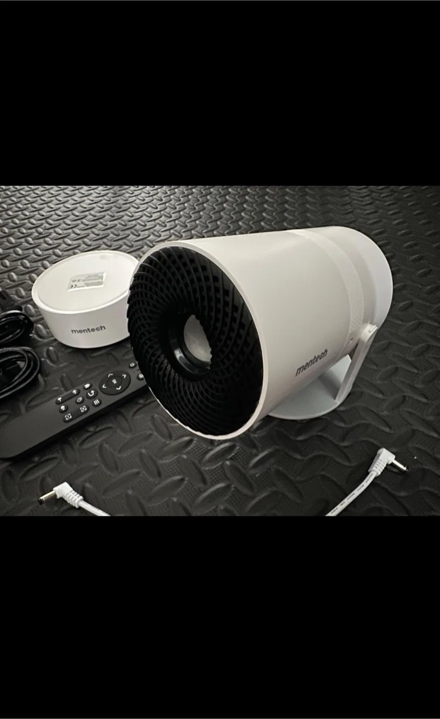 Mentech Mini Projector with Remote thumbnail