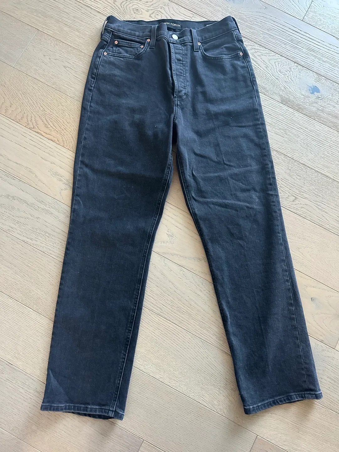 Denim Forum ARLO jeans - size 27 $100 each image indicator(7)