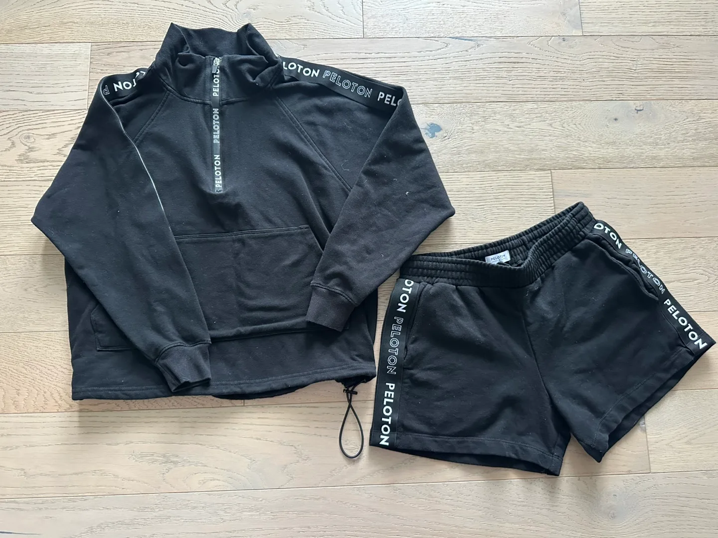 PELOTON - woman’s clothes - leggings shorts tops jacket image indicator(5)