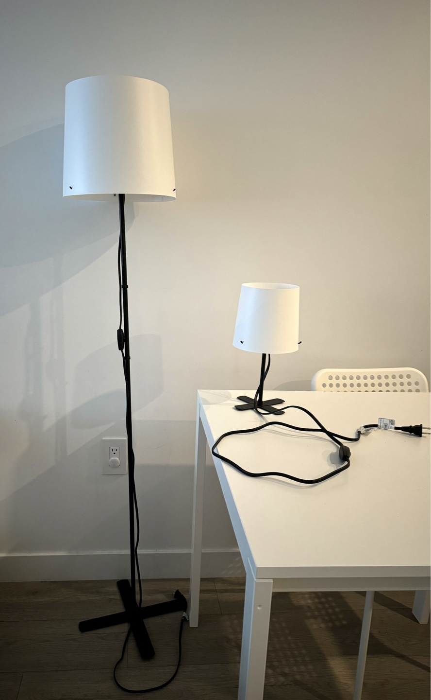 IKEA Black Floor Lamp and table lamp with White Shade - photo 2