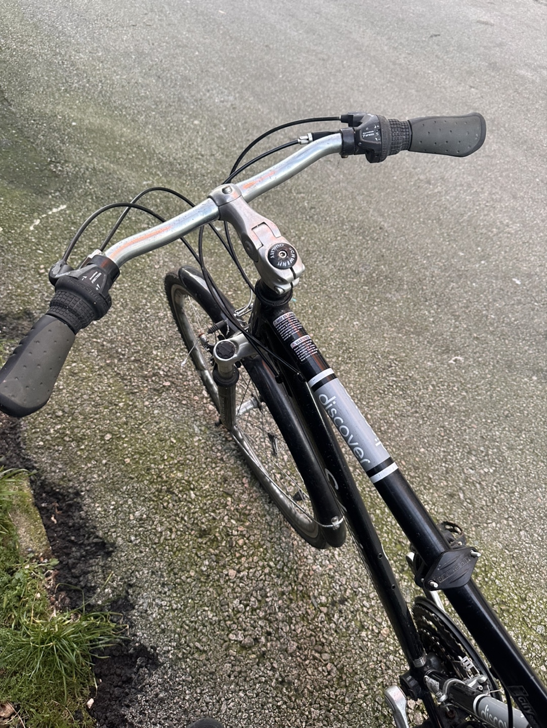 Schwinn Discover Hybrid Bicycle with Carrier - photo 4