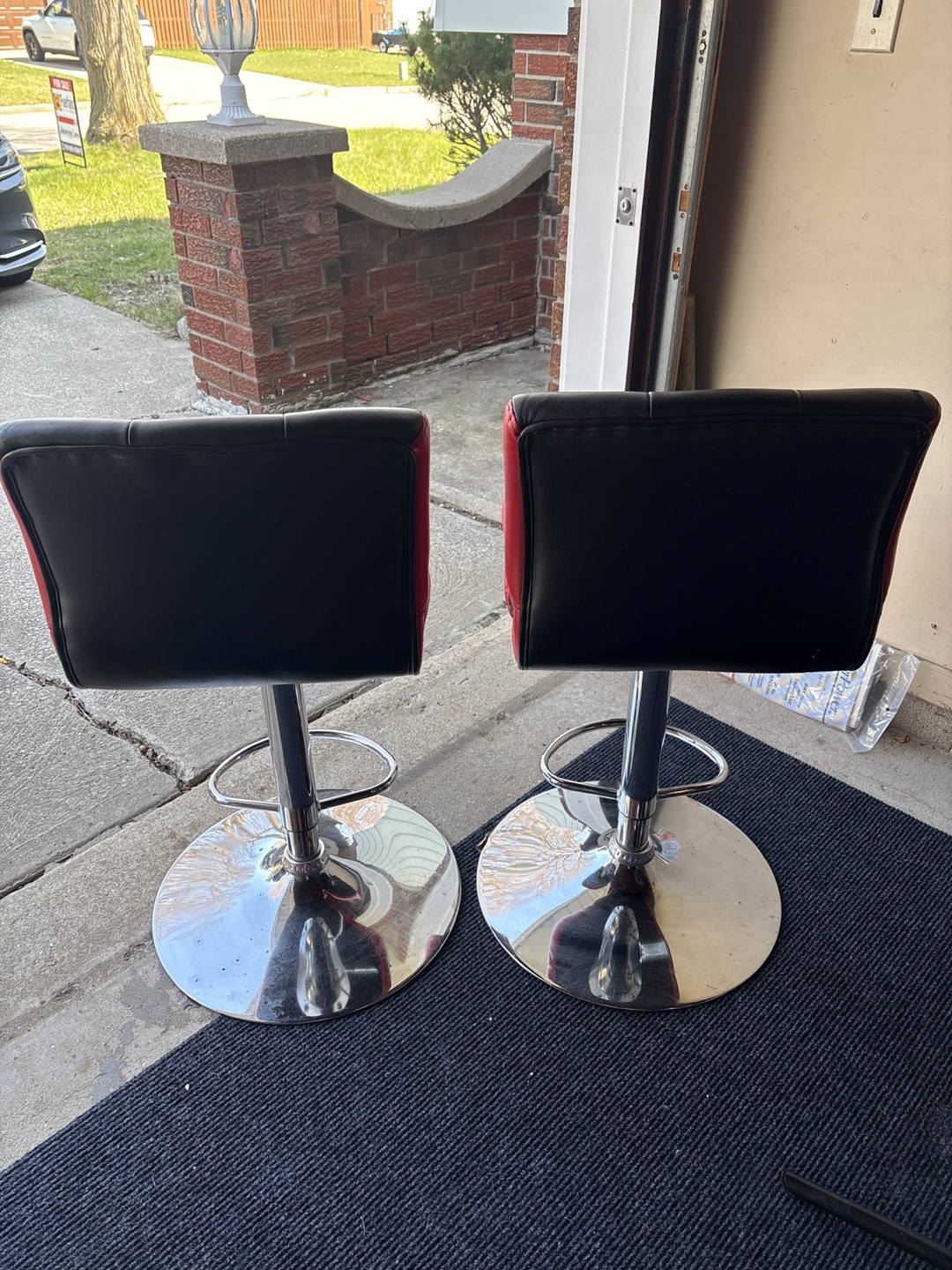 Pair of Red and Black Bar Stools - photo 2