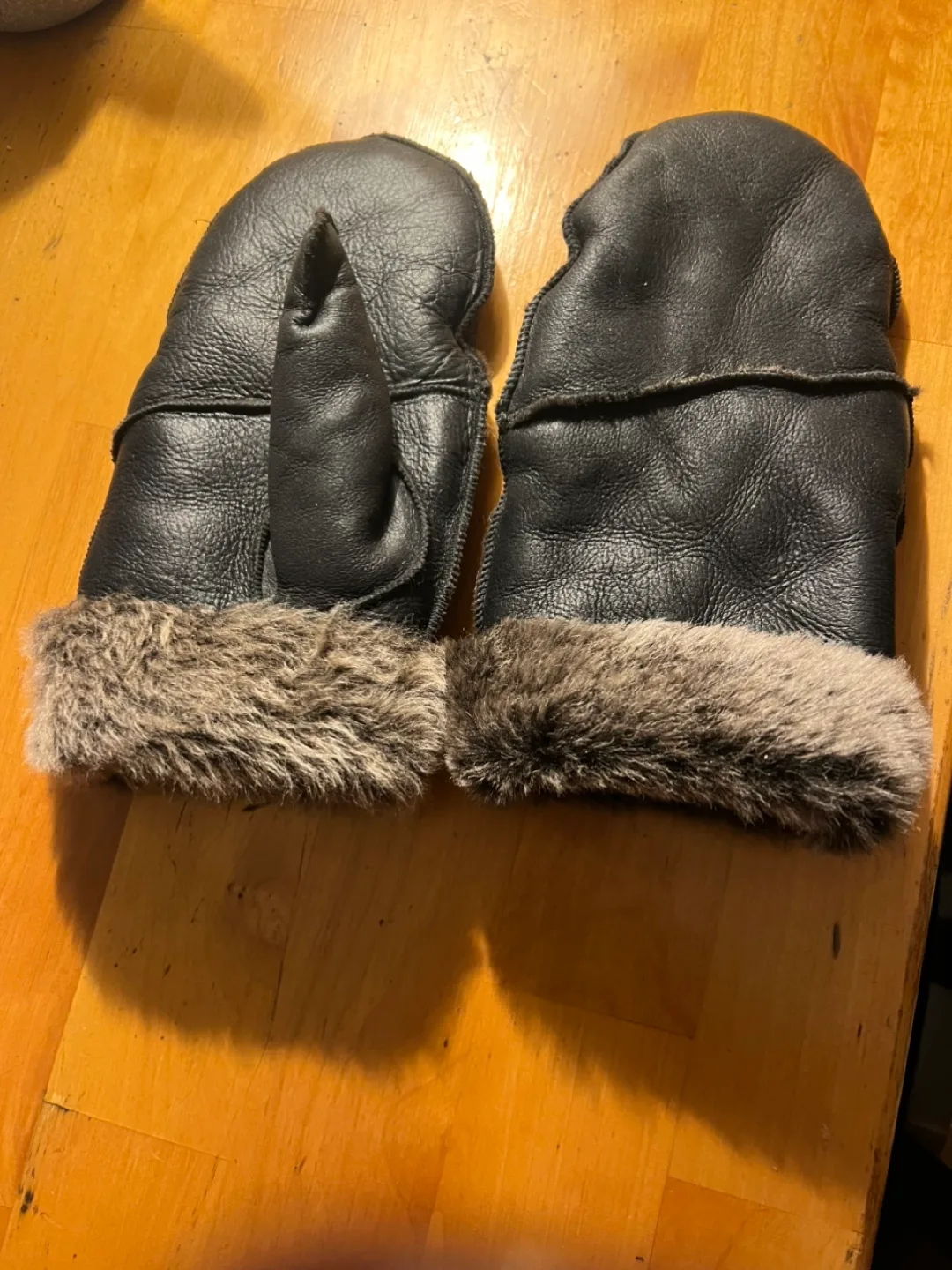 Warm Leather Mittens with lining in Rabbit Fur Cuffs