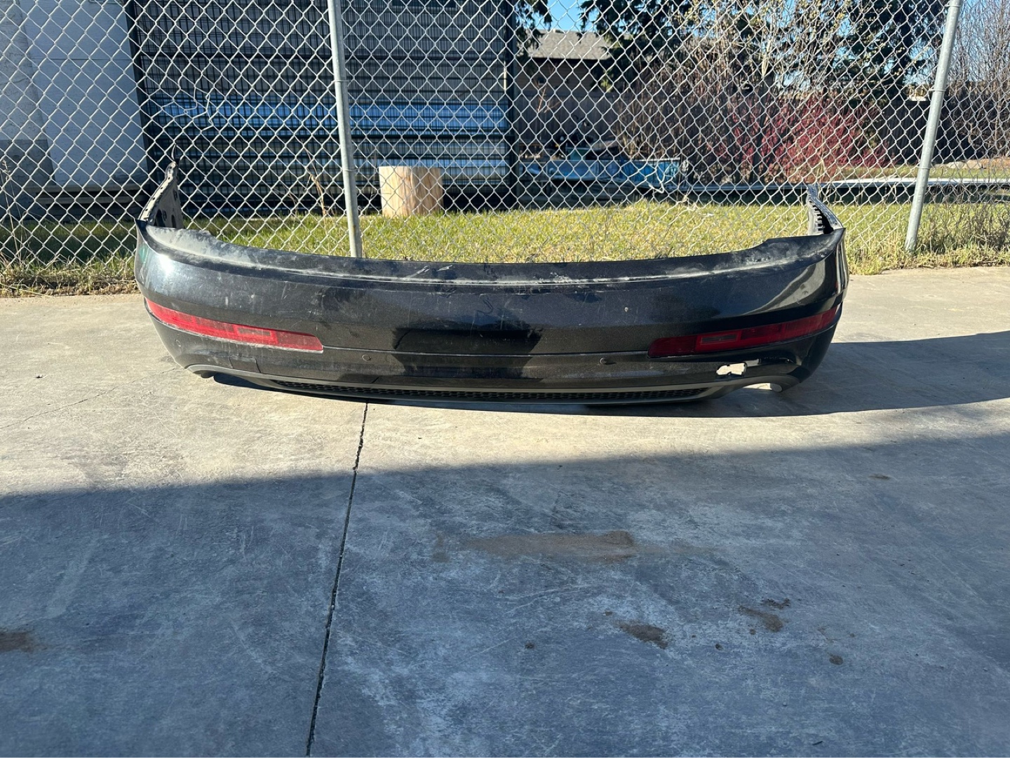 2010-2016 Audi Q7 Rear Bumper - Black
