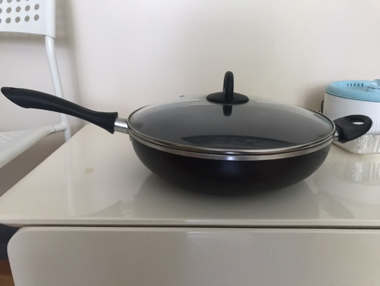 Black Frying Pan with Glass Lid